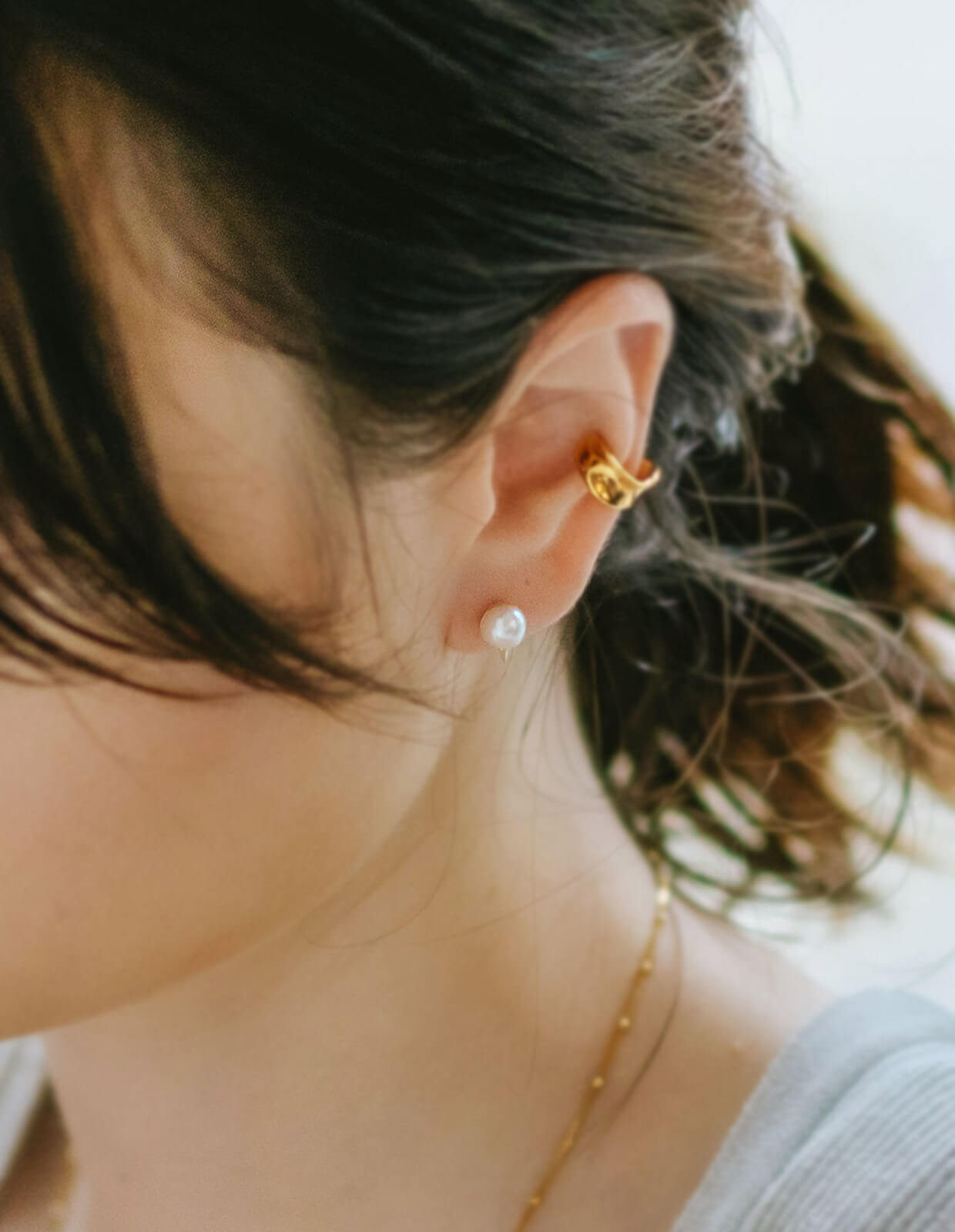 18K Gold Thorny Gold Cap Pearl Earrings | ESPINAS
