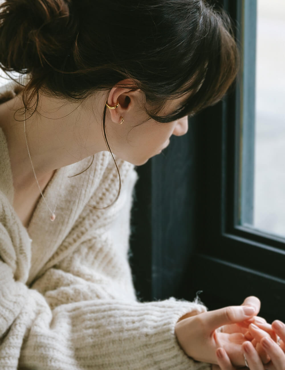 18K Gold Half Moon Stud Earrings | LUZON