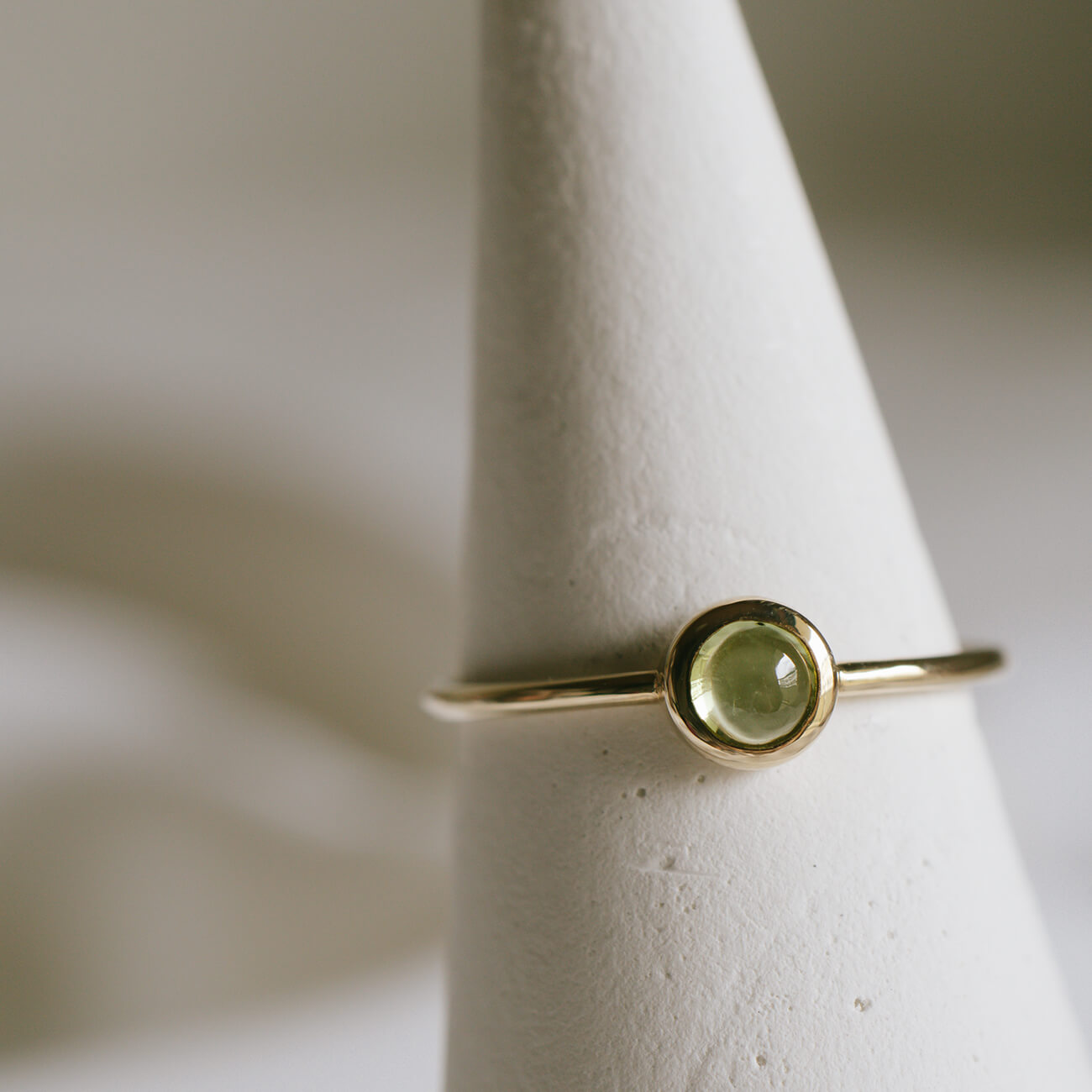 10K Gold 7color Gemstone Cabochon Ring | LUPAUS