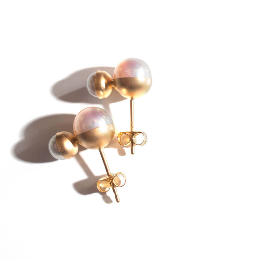 18K Twin Pearl Harf Cap Earrings | POLLUX