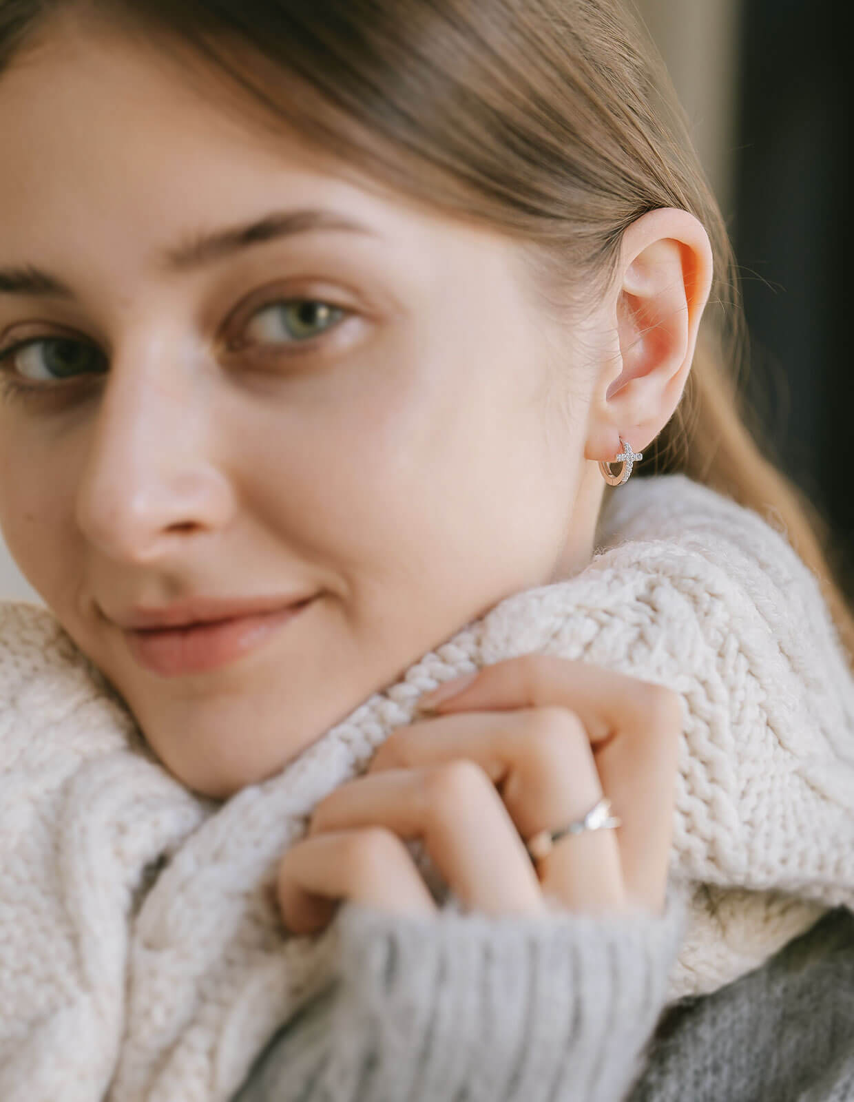 18K Gold Plated Sterling Silver Cross Pave Hoop Earrings | KYKLOS-CROS