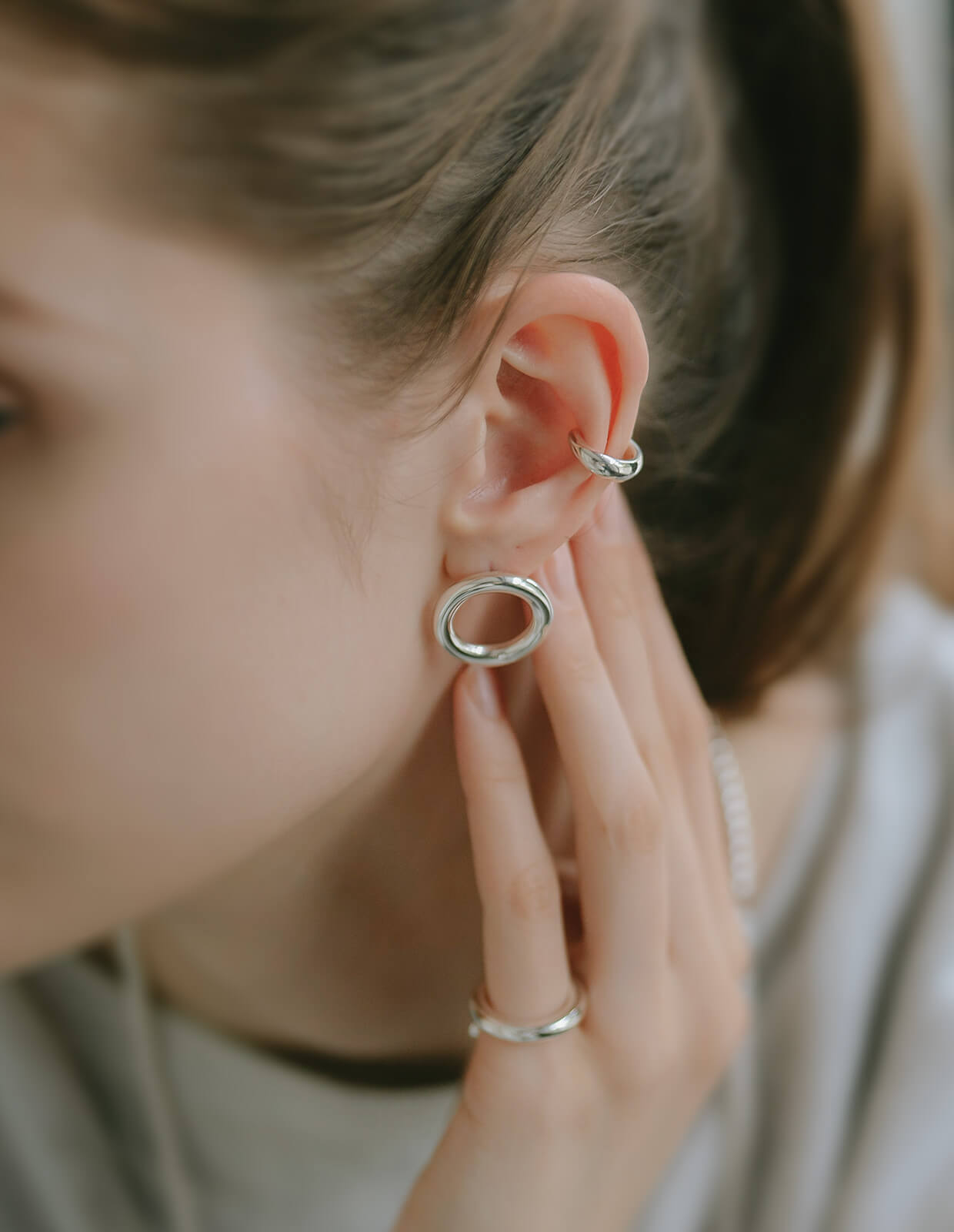 18K Gold Plated Sterling Silver Puffy Hoop Pierce | AUREOLA