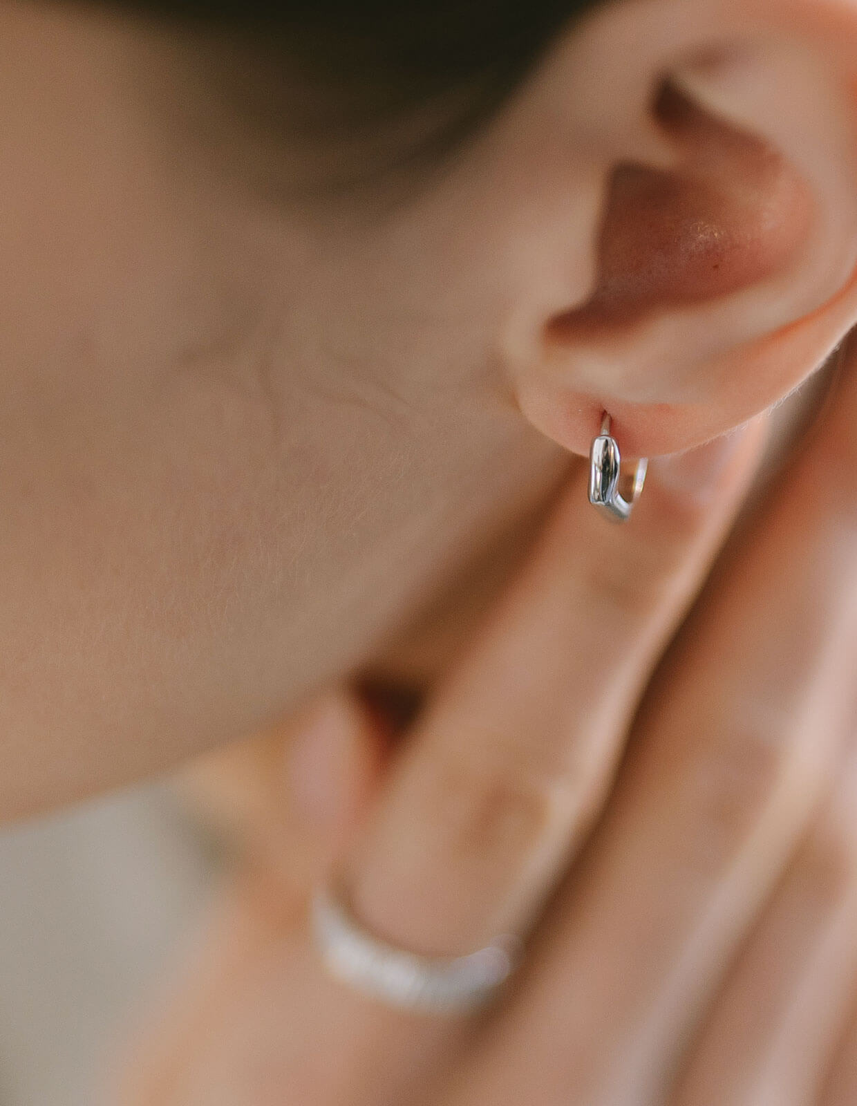 18K Gold Plated Sterling Silver Chunky Hoop Earrings | KYKLOS-WAVE