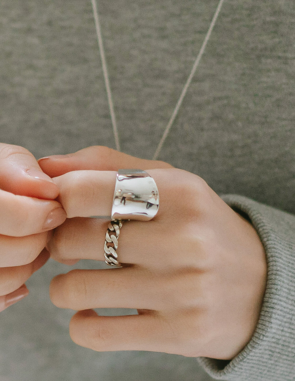 18K Gold Plated Sterling Silver Curved Tube Ring | AVIOR