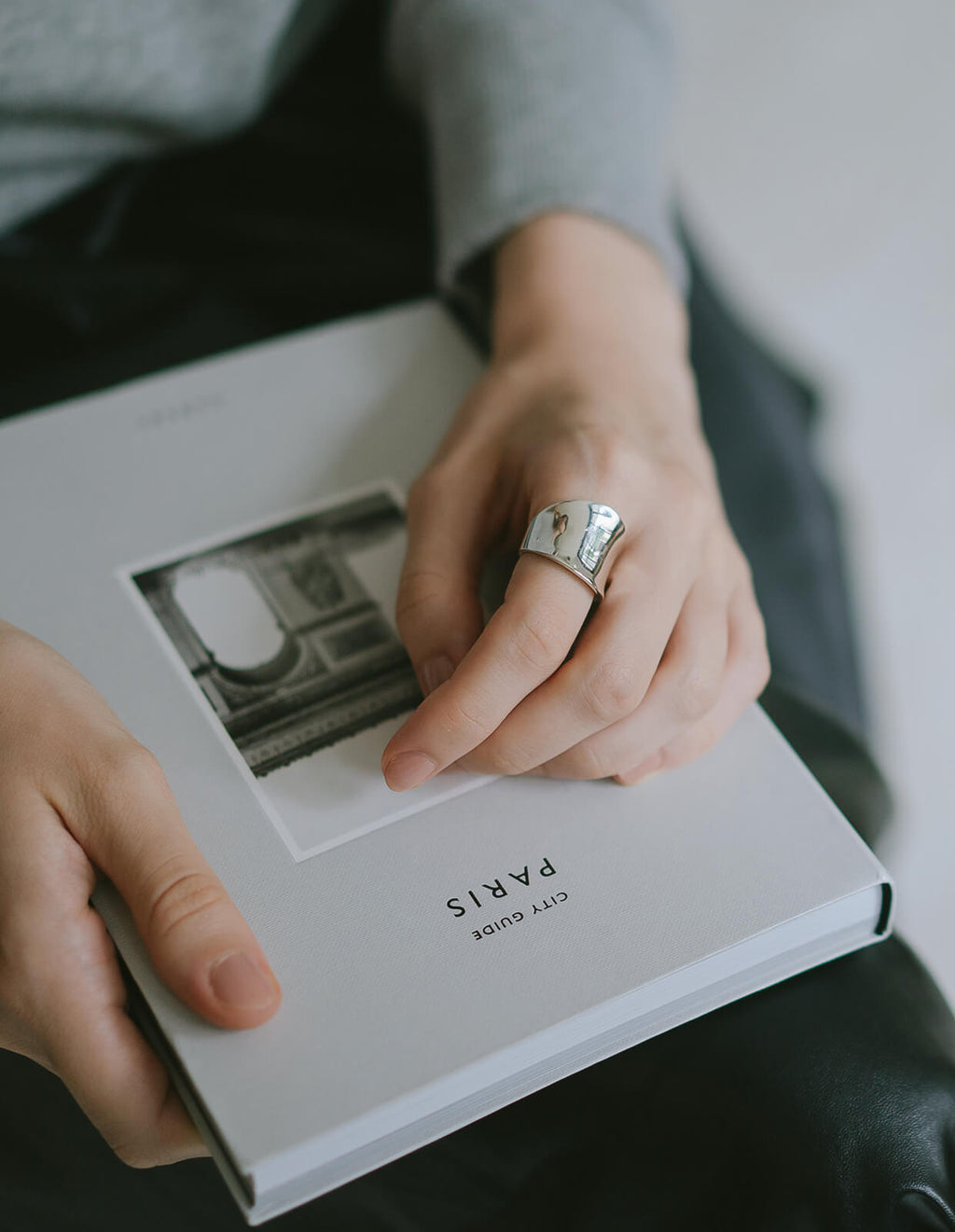 18K Gold Plated Sterling Silver Curved Tube Ring | AVIOR