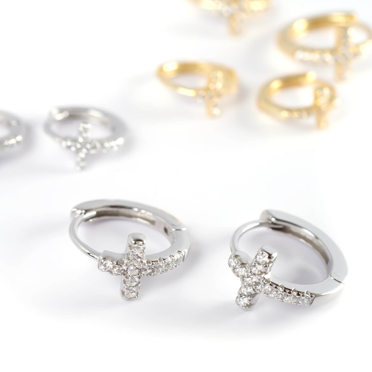 18K Gold Plated Sterling Silver Cross Pave Hoop Earrings | KYKLOS-CROS