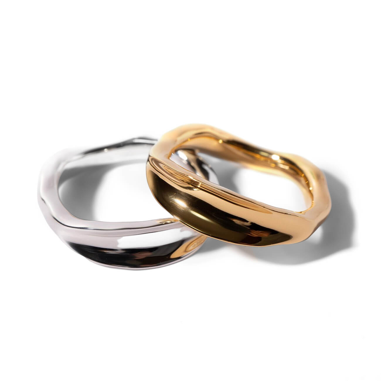 18K Gold Plated Sterling Silver Ripple Wave Ring | MIELIKKI-TUULI