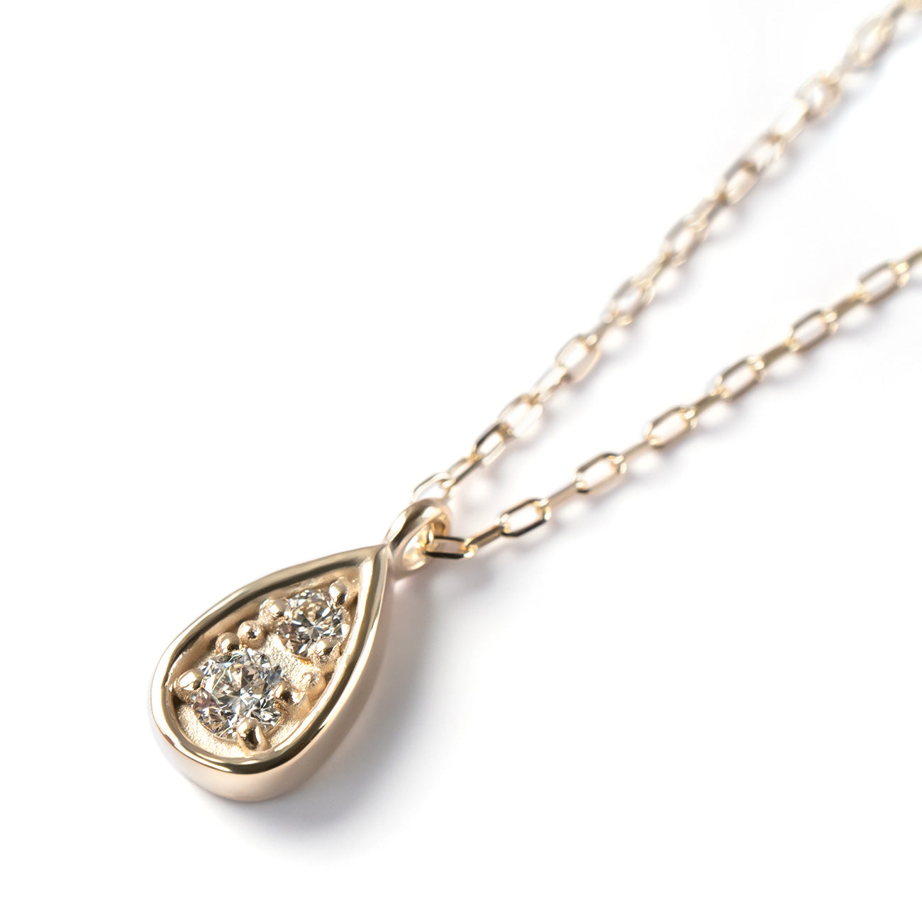 10K Gold Tiny Dorp Diamond Necklace | ASTERI-SPICA