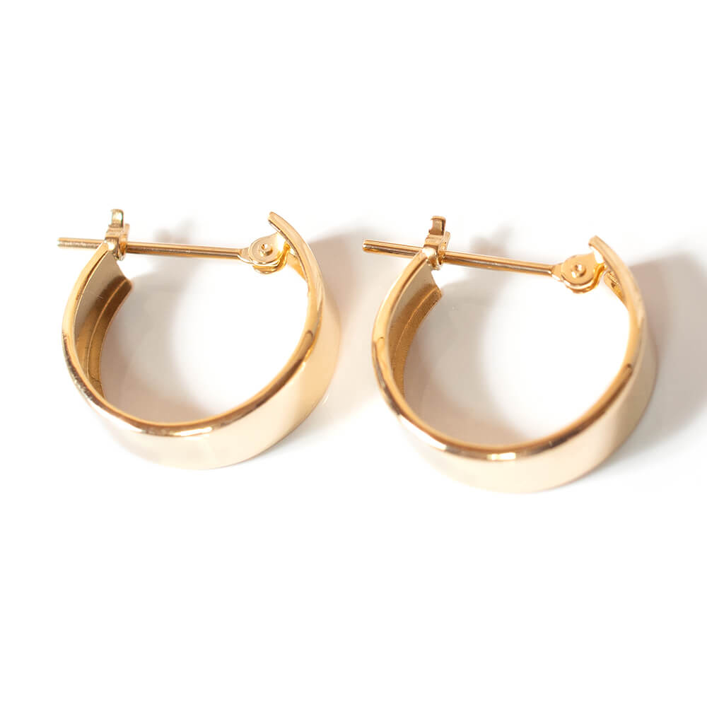 10K Gold Huggie Hoop Earrings | SOLUA-10K