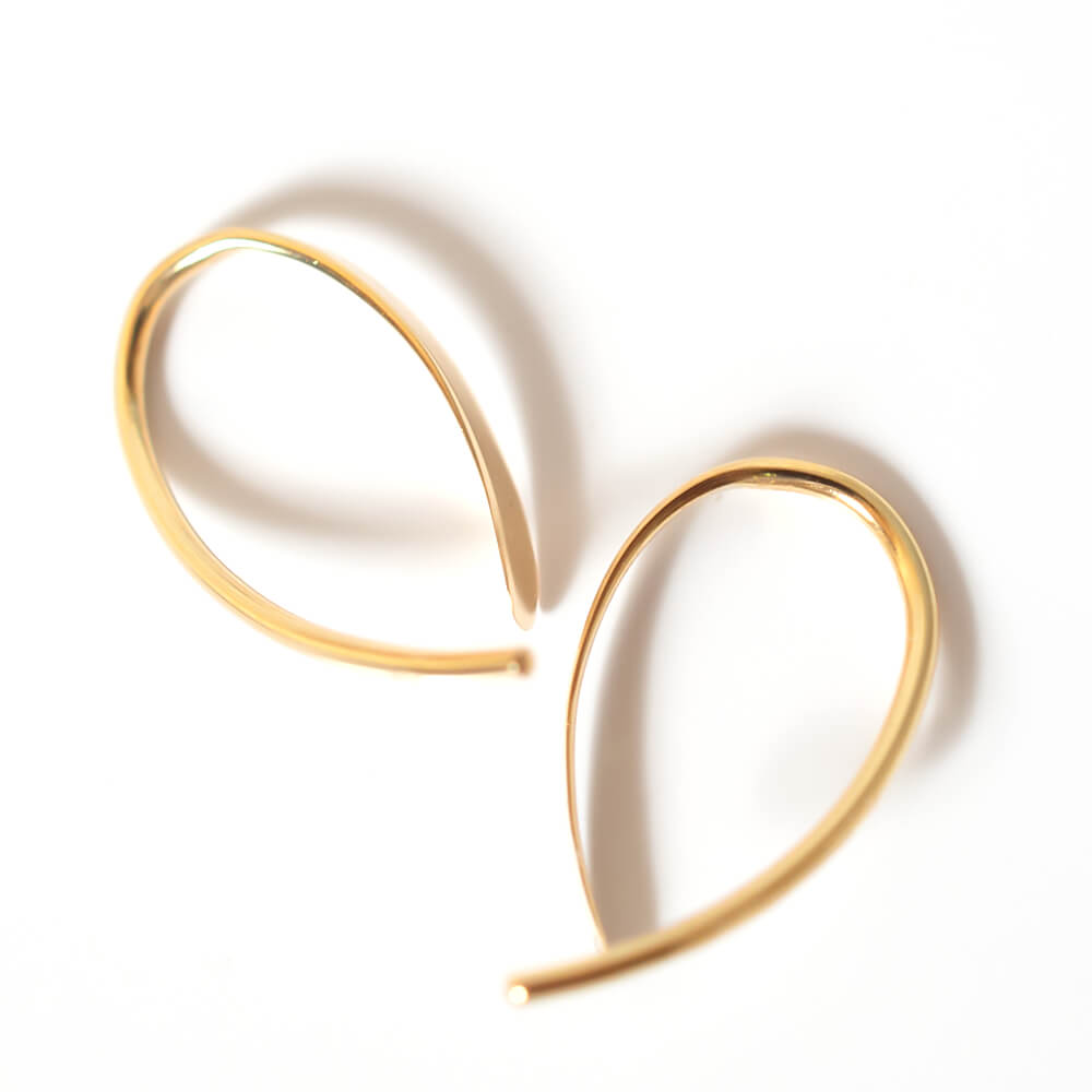 18K Gold Tiny Hang Earrings | GOUCCIA-MINI