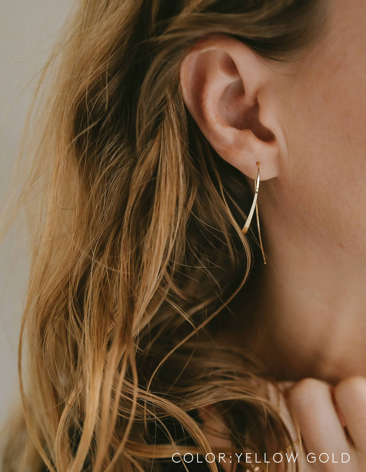 18K Gold Almond Hoop Earrings | GOUCCIA