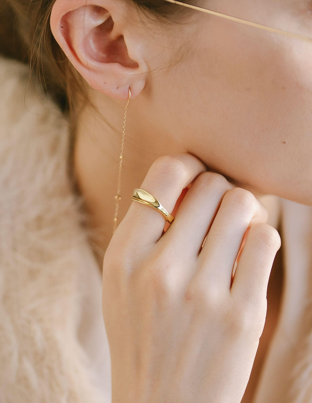 18K Gold Plated Sterling Silver Ripple Wave Ring | MIELIKKI-TUULI