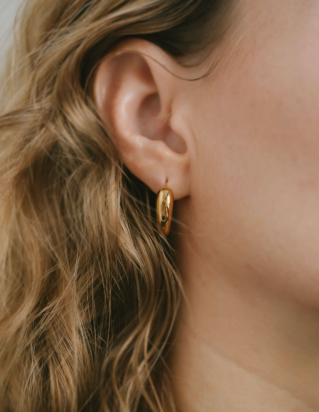 Twinkle Hoop Earrings | MICORRA